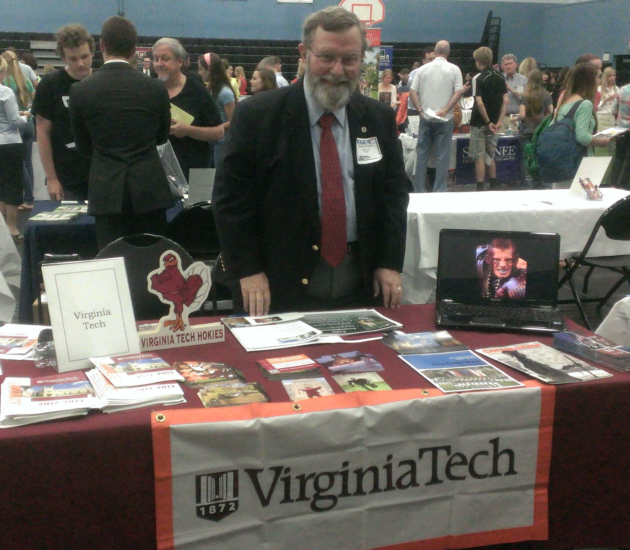Lonnie Brooks VTCC '67 promoted both Virginia Tech and the Corps of Cadets at a Ponte Vedra, Fla., college fair.